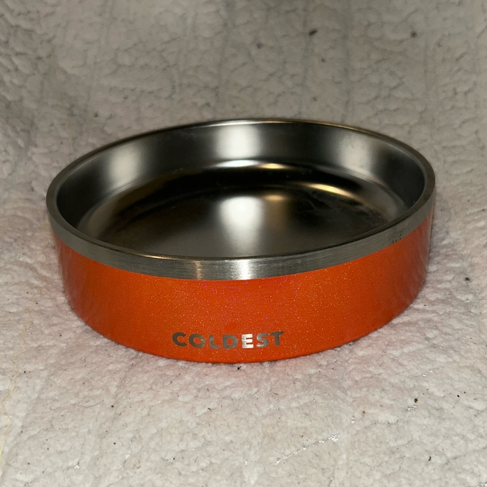 NWT coldest 21 oz dog bowl